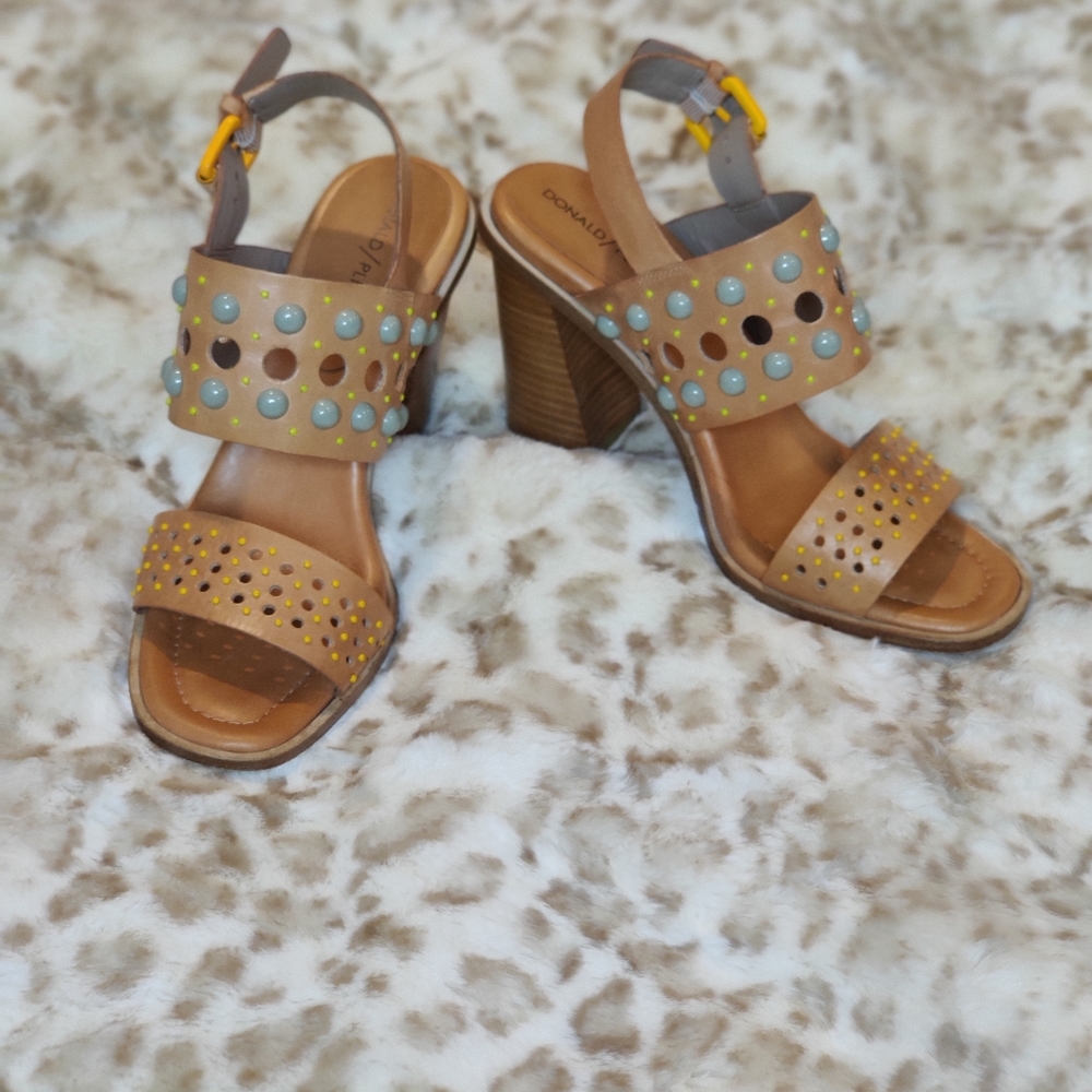 Donald J. Pliner Estee Block Heel Sandals Size 7.5M - Picture 10 of 13